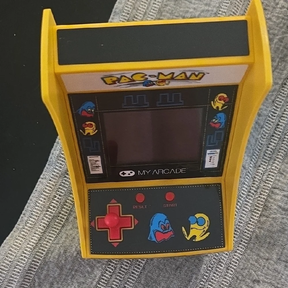Arcade Pac-Man Mini Console - Yellow and Black